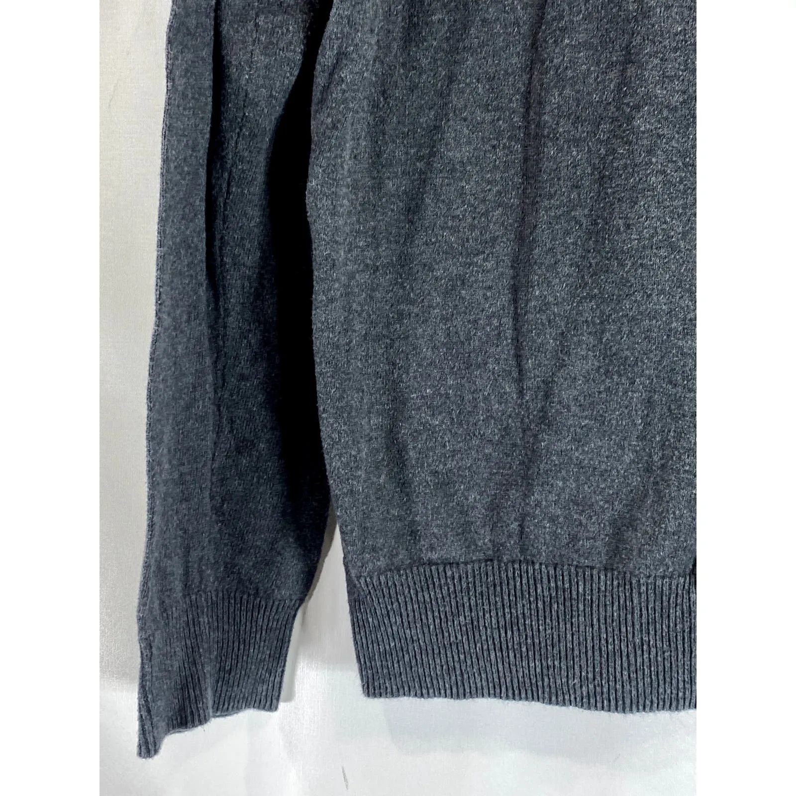 AMERICAN EAGLE OUTFITTERS Men's Black/Grey Colorblock Crewneck Sweater SZ M