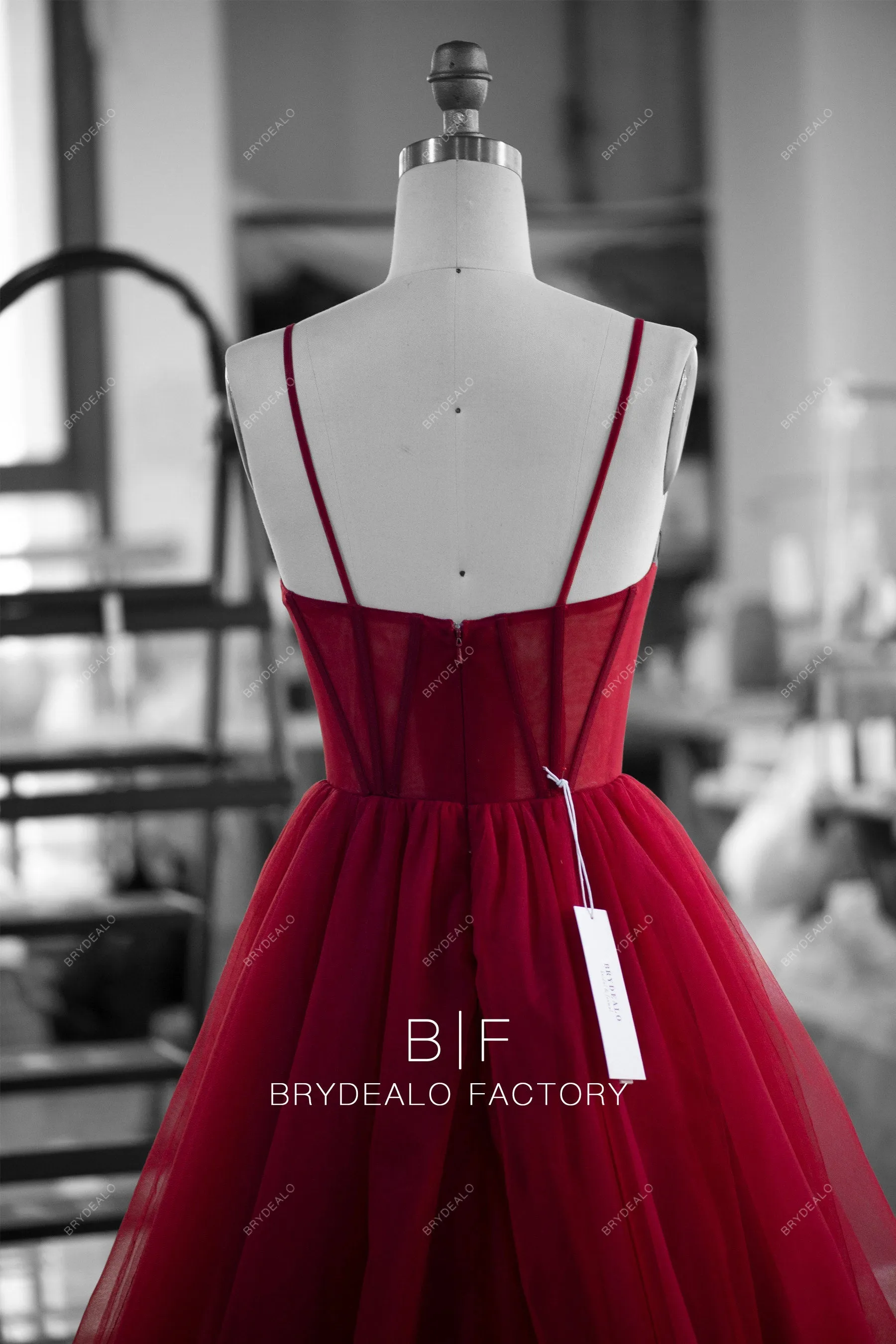 Burgundy Tulle Sweetheart Neck Sleeveless Modern Corset Prom Dress