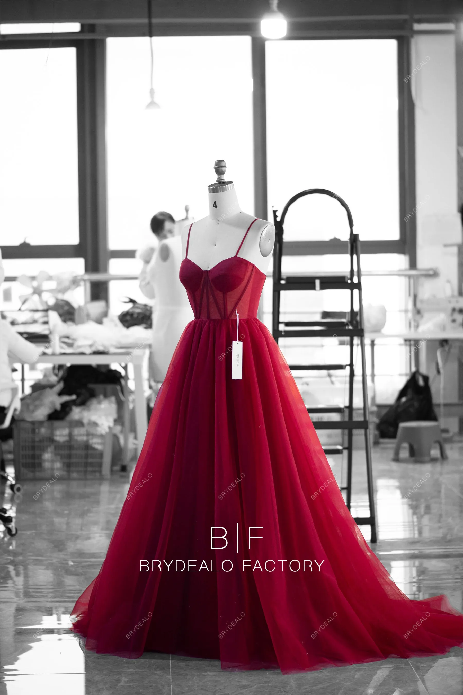 Burgundy Tulle Sweetheart Neck Sleeveless Modern Corset Prom Dress