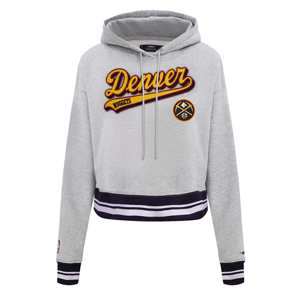 NBA DENVER NUGGETS SCRIPT TAIL WOMEN'S RIB FLC CROPPED PO HOODIE (HEATHER GREY/MIDNIGHT NAVY)