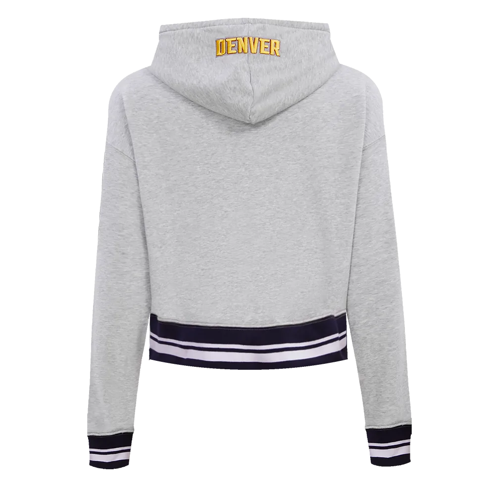 NBA DENVER NUGGETS SCRIPT TAIL WOMEN'S RIB FLC CROPPED PO HOODIE (HEATHER GREY/MIDNIGHT NAVY)