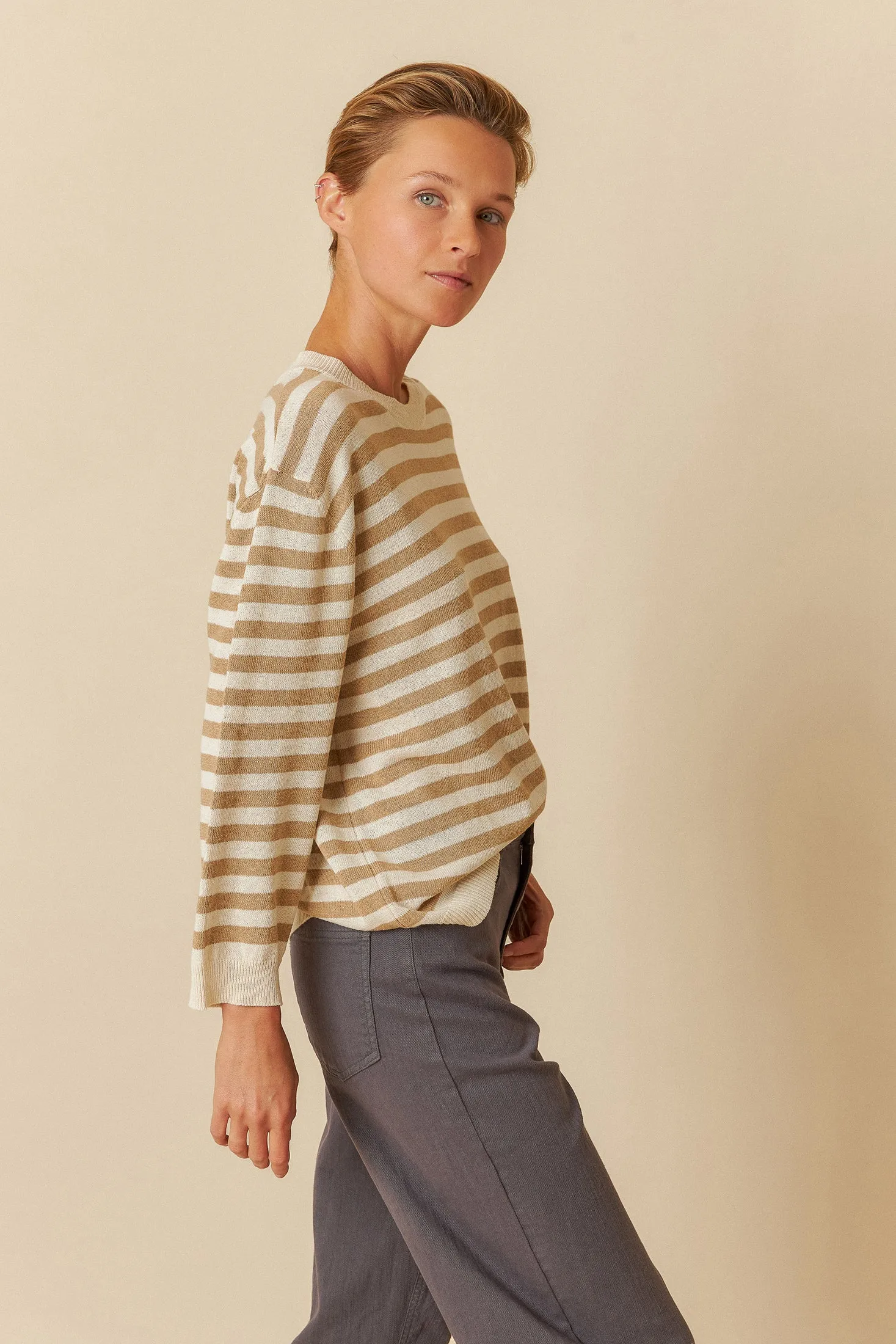 OVERSIZE CROP SWEATER